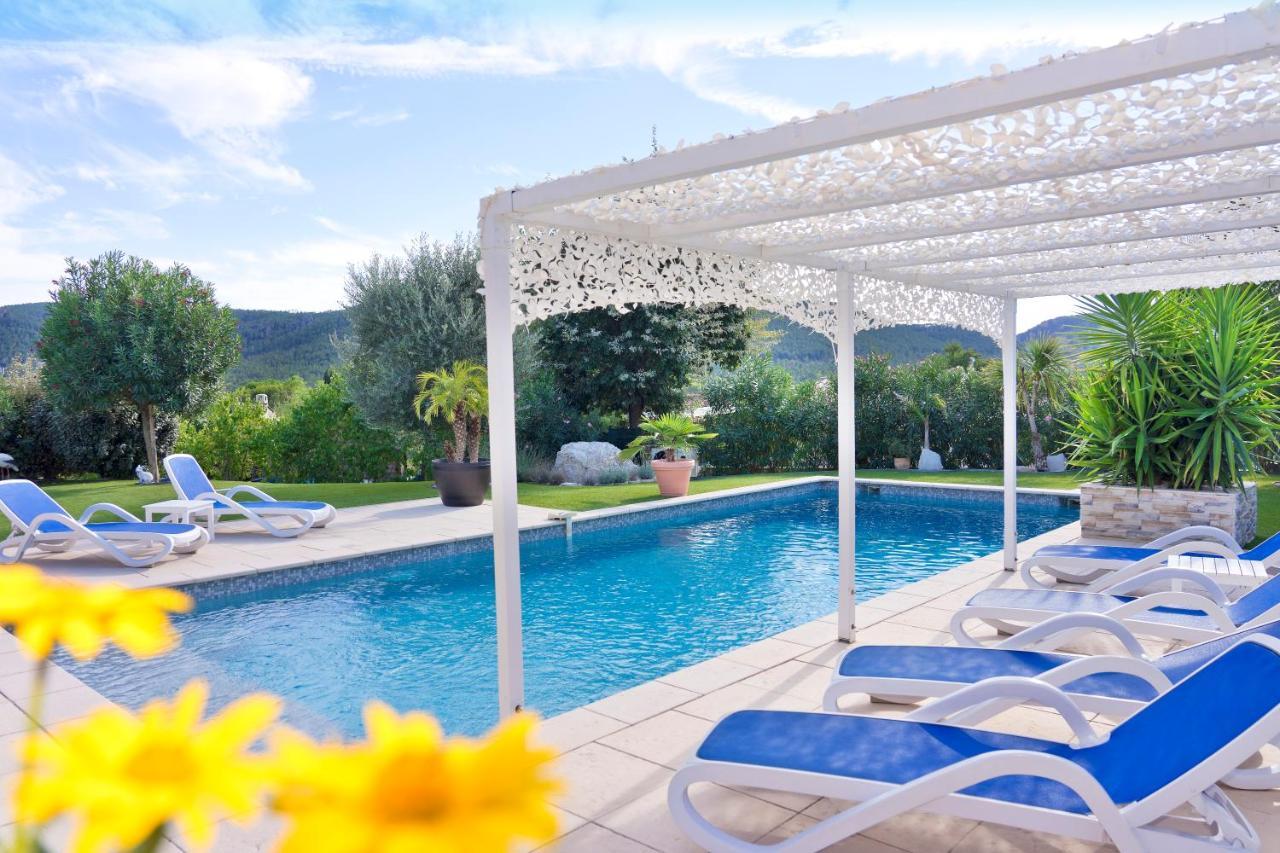Villa Quietude Bagnols en Foret Bagian luar foto