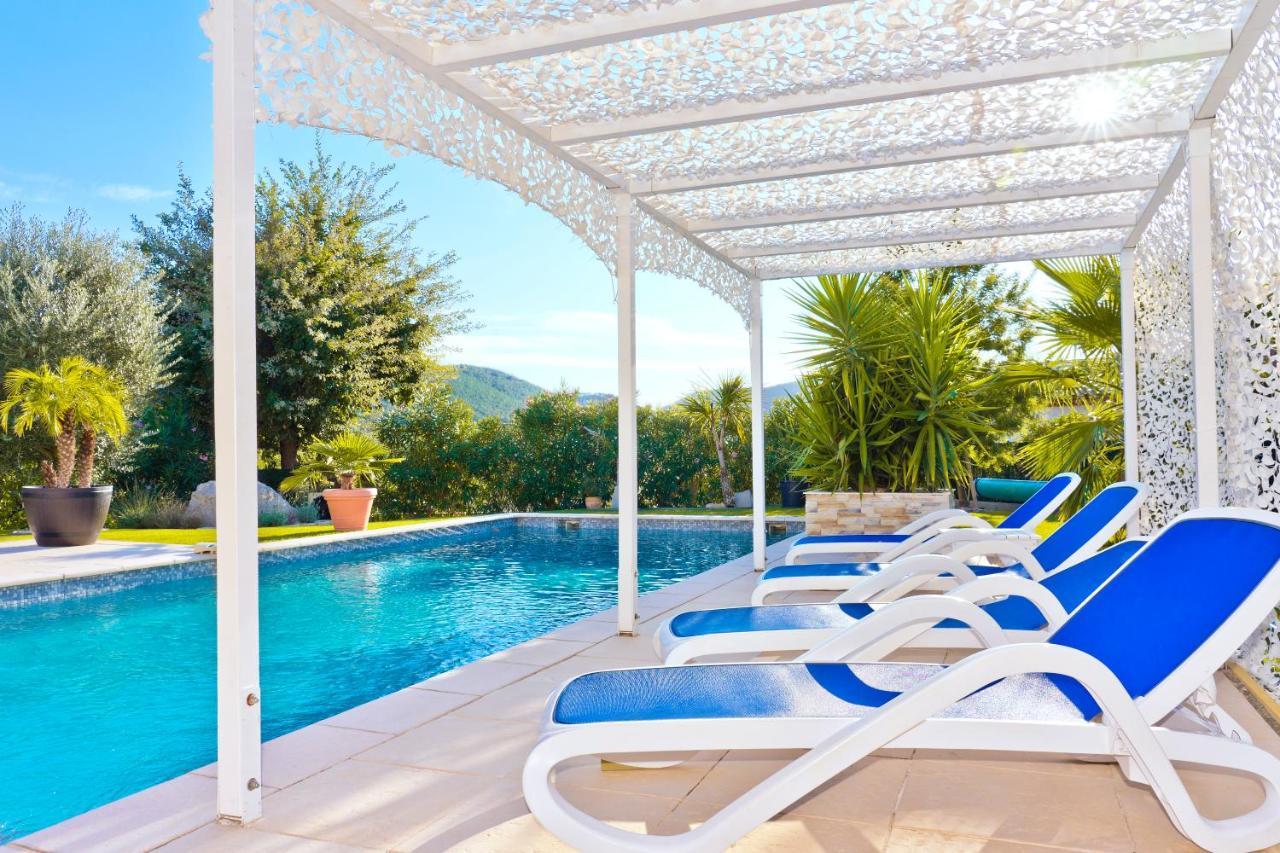 Villa Quietude Bagnols en Foret Bagian luar foto